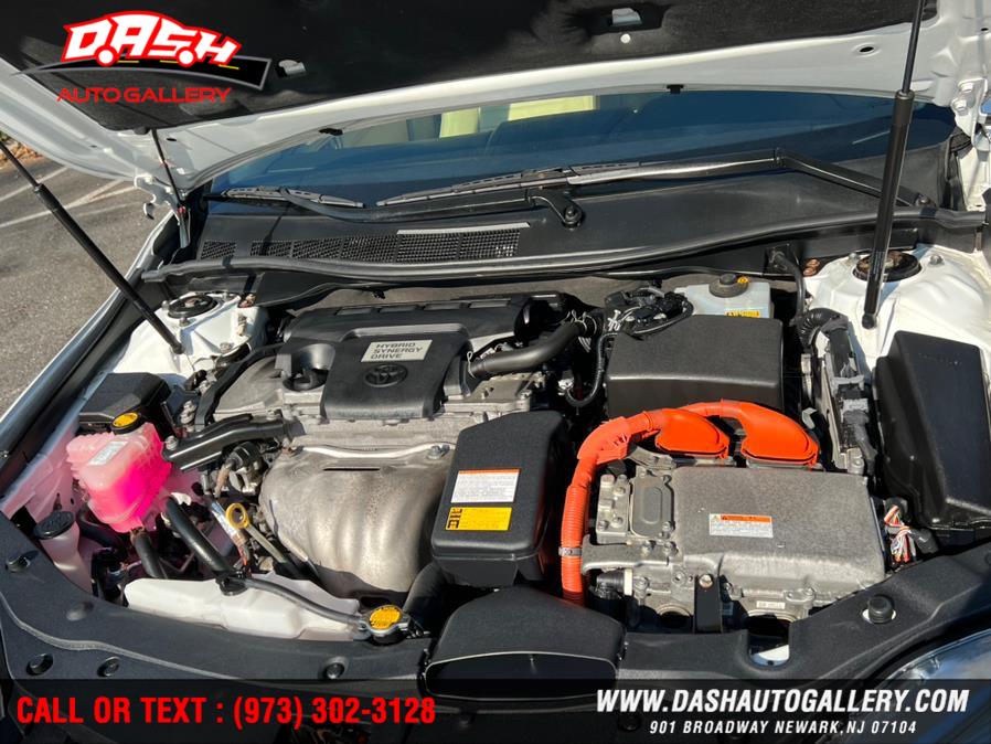 2015 Toyota Camry Hybrid 4dr Sdn XLE (Natl), available for sale in Newark, New Jersey | Dash Auto Gallery Inc.. Newark, New Jersey 2015 Toyota Camry Hybrid 4dr Sdn XLE (Natl), available for sale in Newark, New Jersey | Dash Auto Gallery Inc.. Newark, New Jersey