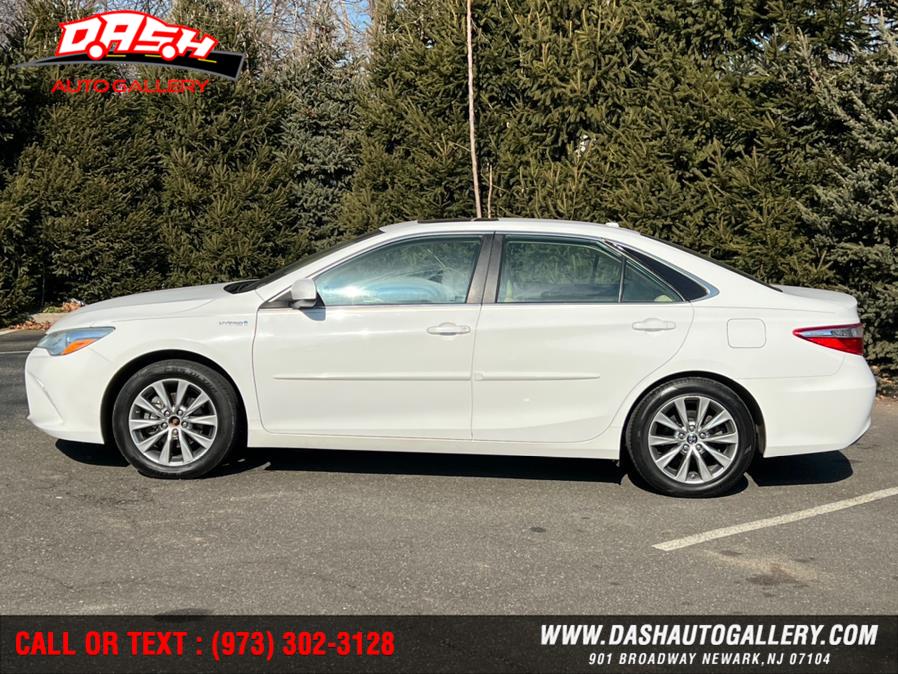 2015 Toyota Camry Hybrid 4dr Sdn XLE (Natl), available for sale in Newark, New Jersey | Dash Auto Gallery Inc.. Newark, New Jersey 2015 Toyota Camry Hybrid 4dr Sdn XLE (Natl), available for sale in Newark, New Jersey | Dash Auto Gallery Inc.. Newark, New Jersey