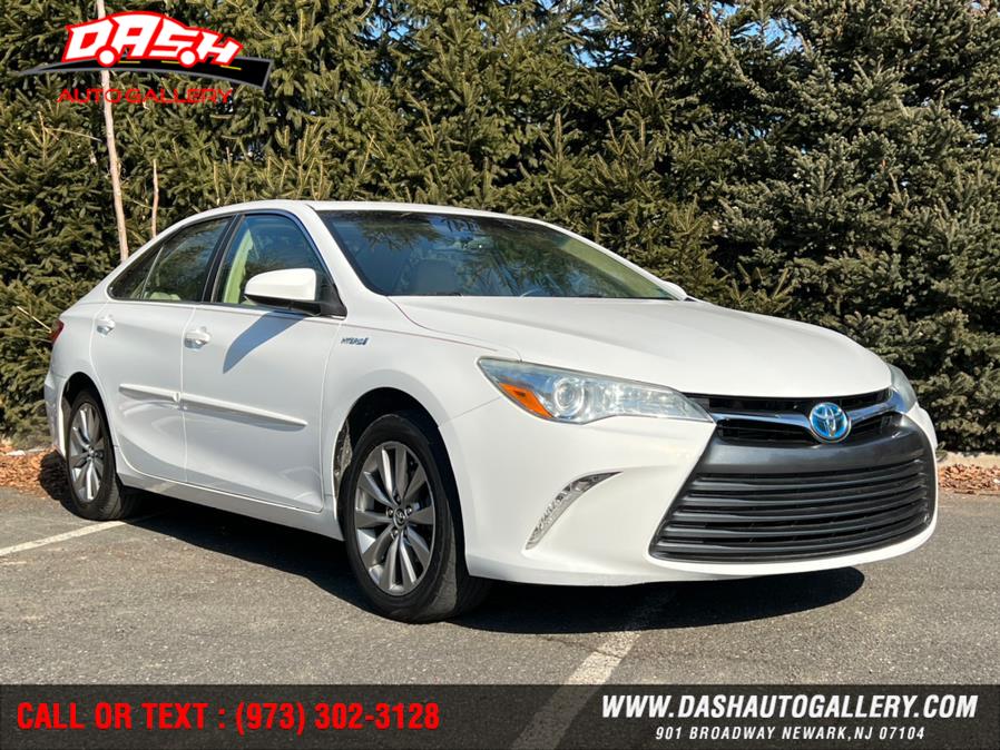 2015 Toyota Camry Hybrid 4dr Sdn XLE (Natl), available for sale in Newark, New Jersey | Dash Auto Gallery Inc.. Newark, New Jersey