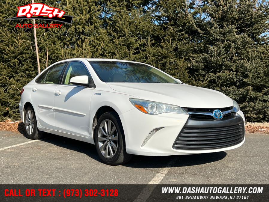 2015 Toyota Camry Hybrid 4dr Sdn XLE (Natl), available for sale in Newark, New Jersey | Dash Auto Gallery Inc.. Newark, New Jersey 2015 Toyota Camry Hybrid 4dr Sdn XLE (Natl), available for sale in Newark, New Jersey | Dash Auto Gallery Inc.. Newark, New Jersey