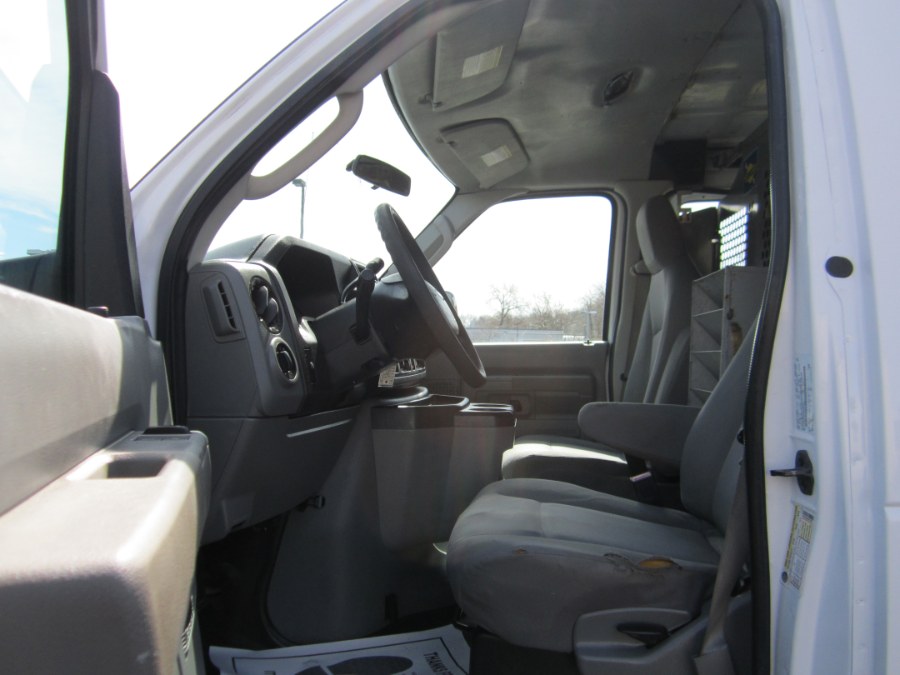 Used Ford Econoline Cargo Van E-250 Commercial 2009 | A-Tech. Medford, Massachusetts
