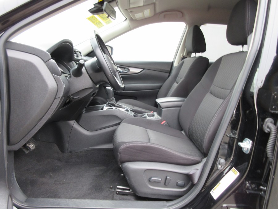 2020 Nissan Rogue FWD SV, available for sale in Linden, New Jersey | Route 27 Auto Mall. Linden, New Jersey 2020 Nissan Rogue FWD SV, available for sale in Linden, New Jersey | Route 27 Auto Mall. Linden, New Jersey
