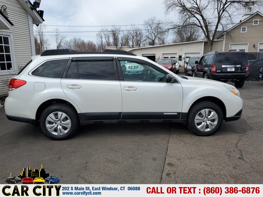 Used Subaru Outback 4dr Wgn H4 Auto 2.5i 2011 | Car City LLC. East Windsor, Connecticut Used Subaru Outback 4dr Wgn H4 Auto 2.5i 2011 | Car City LLC. East Windsor, Connecticut