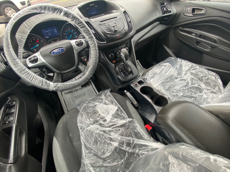 Used Ford Escape FWD 4dr S 2015 | Wide World Inc. Brooklyn, New York Used Ford Escape FWD 4dr S 2015 | Wide World Inc. Brooklyn, New York