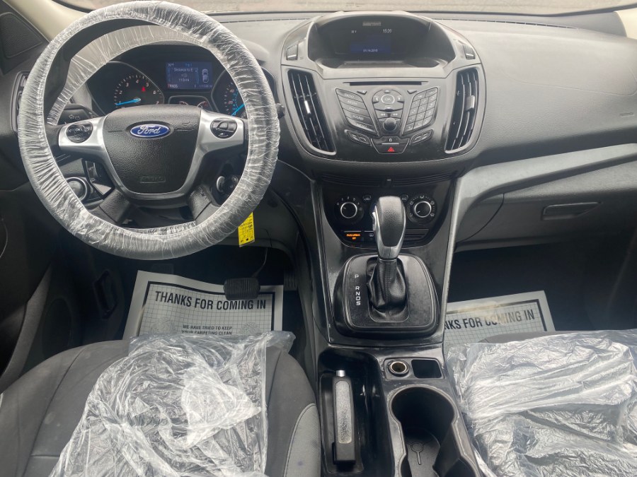 Used Ford Escape FWD 4dr S 2015 | Wide World Inc. Brooklyn, New York Used Ford Escape FWD 4dr S 2015 | Wide World Inc. Brooklyn, New York