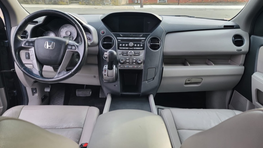 2012 Honda Pilot 4WD 4dr EX-L, available for sale in Milford, Connecticut | Adonai Auto Sales LLC. Milford, Connecticut 2012 Honda Pilot 4WD 4dr EX-L, available for sale in Milford, Connecticut | Adonai Auto Sales LLC. Milford, Connecticut