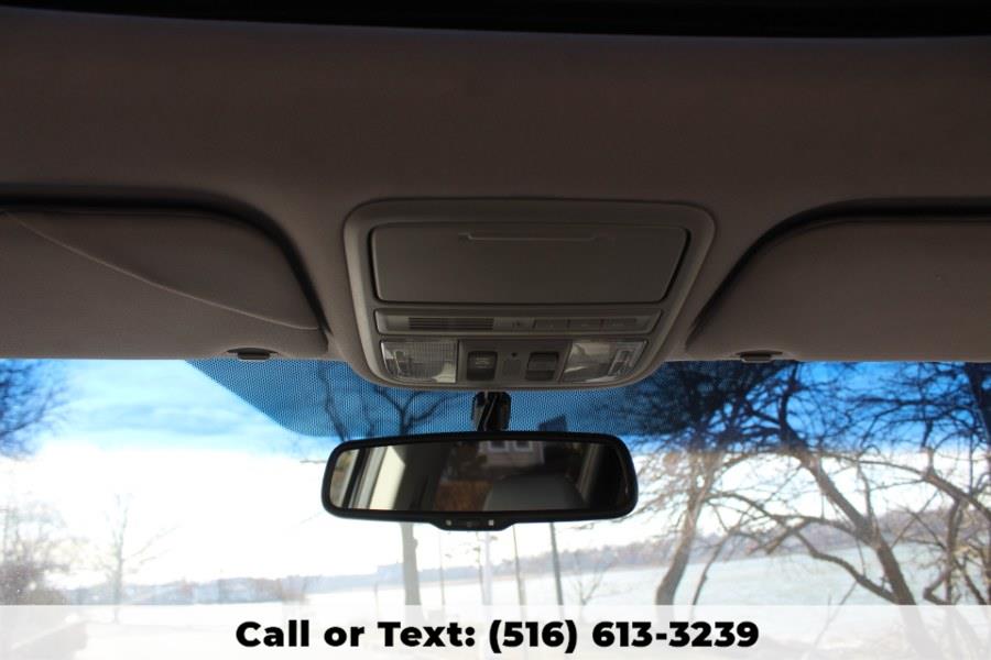 2011 Honda Odyssey 5dr Touring, available for sale in Great Neck, New York | Great Neck Car Buyers & Sellers. Great Neck, New York 2011 Honda Odyssey 5dr Touring, available for sale in Great Neck, New York | Great Neck Car Buyers & Sellers. Great Neck, New York