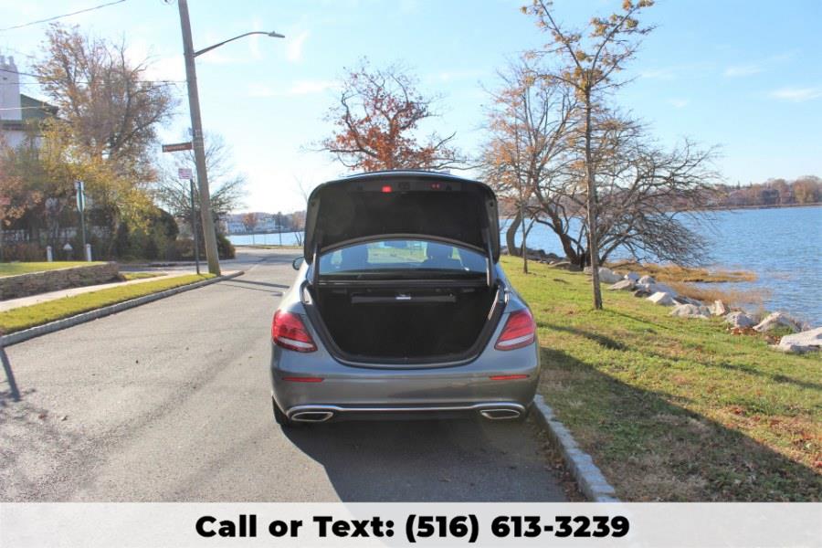 2017 Mercedes-Benz E-Class E 300 Luxury 4MATIC Sedan, available for sale in Great Neck, New York | Great Neck Car Buyers & Sellers. Great Neck, New York 2017 Mercedes-Benz E-Class E 300 Luxury 4MATIC Sedan, available for sale in Great Neck, New York | Great Neck Car Buyers & Sellers. Great Neck, New York