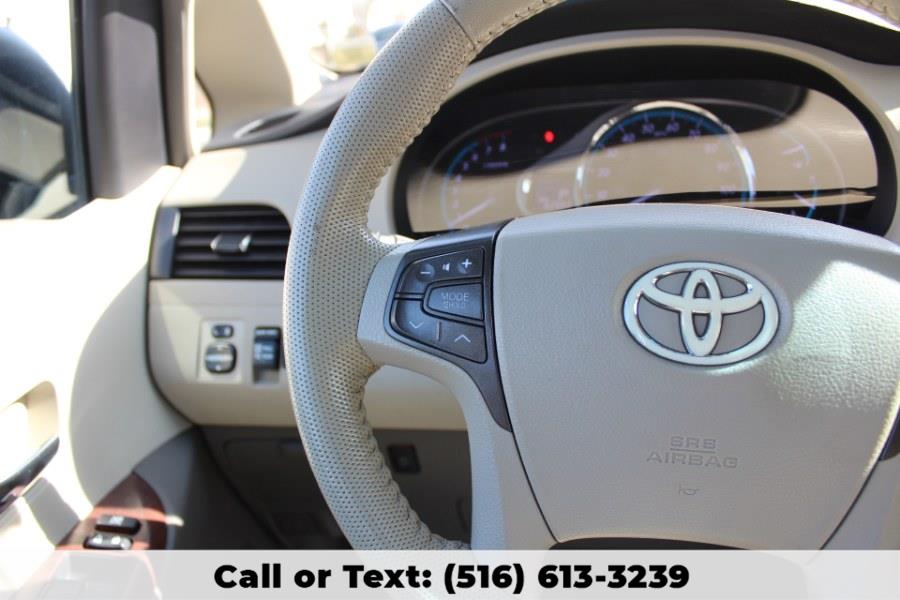 2011 Toyota Sienna 5dr 7-Pass Van V6 XLE AWD, available for sale in Great Neck, New York | Great Neck Car Buyers & Sellers. Great Neck, New York 2011 Toyota Sienna 5dr 7-Pass Van V6 XLE AWD, available for sale in Great Neck, New York | Great Neck Car Buyers & Sellers. Great Neck, New York