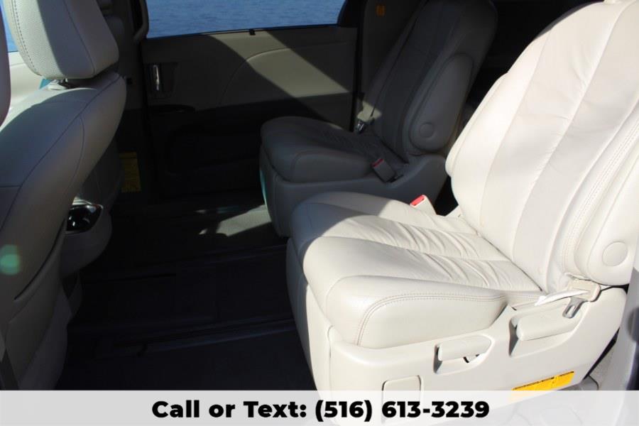 2011 Toyota Sienna 5dr 7-Pass Van V6 XLE AWD, available for sale in Great Neck, New York | Great Neck Car Buyers & Sellers. Great Neck, New York 2011 Toyota Sienna 5dr 7-Pass Van V6 XLE AWD, available for sale in Great Neck, New York | Great Neck Car Buyers & Sellers. Great Neck, New York