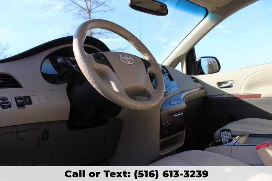 2011 Toyota Sienna 5dr 7-Pass Van V6 XLE AWD, available for sale in Great Neck, New York | Great Neck Car Buyers & Sellers. Great Neck, New York 2011 Toyota Sienna 5dr 7-Pass Van V6 XLE AWD, available for sale in Great Neck, New York | Great Neck Car Buyers & Sellers. Great Neck, New York