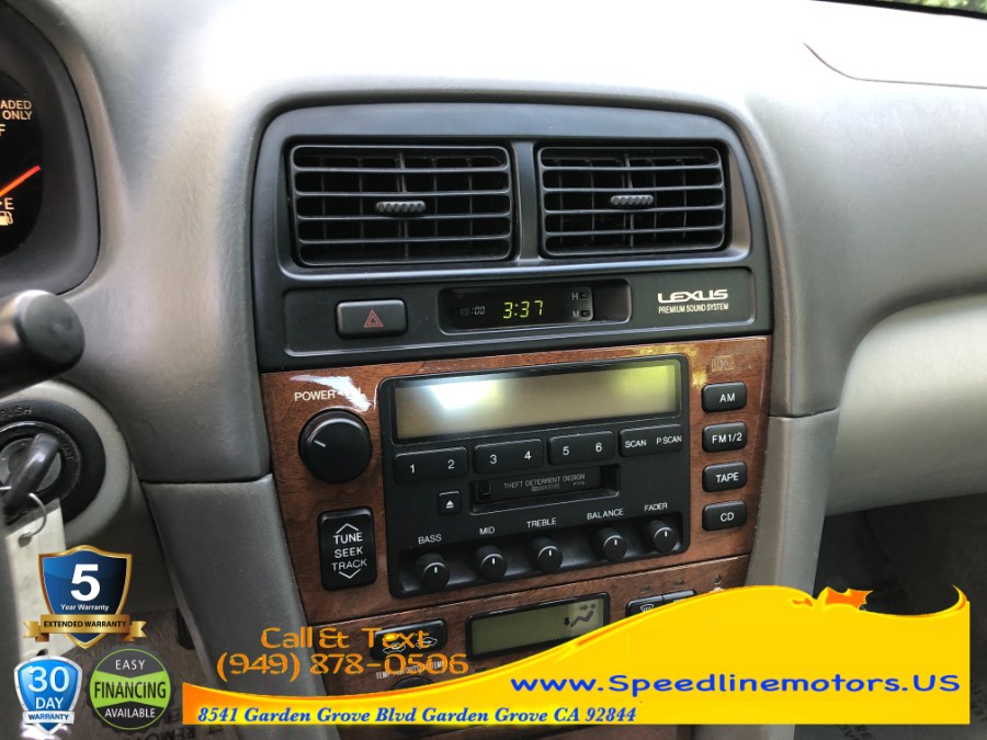 Used Lexus ES 300 4dr Sdn 2001 | Speedline Motors. Garden Grove, California Used Lexus ES 300 4dr Sdn 2001 | Speedline Motors. Garden Grove, California