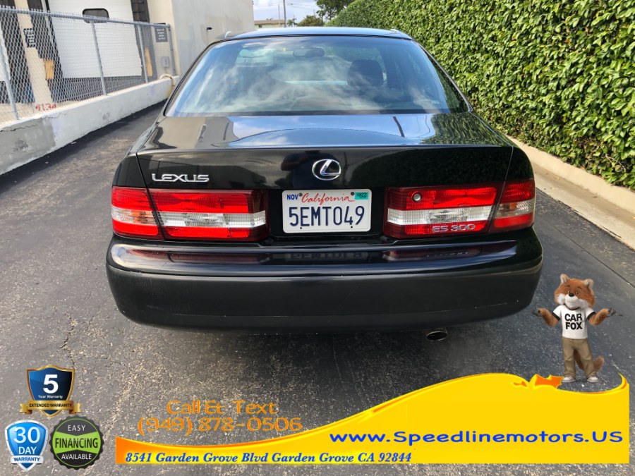 Used Lexus ES 300 4dr Sdn 2000 | Speedline Motors. Garden Grove, California Used Lexus ES 300 4dr Sdn 2000 | Speedline Motors. Garden Grove, California