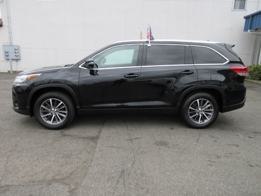 Used Toyota Highlander XLE V6 FWD (Natl) 2019 | Route 27 Auto Mall. Linden, New Jersey Used Toyota Highlander XLE V6 FWD (Natl) 2019 | Route 27 Auto Mall. Linden, New Jersey