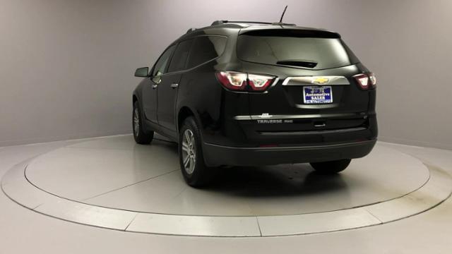 2017 Chevrolet Traverse AWD 4dr LT w/1LT, available for sale in Naugatuck, Connecticut | J&M Automotive Sls&Svc LLC. Naugatuck, Connecticut 2017 Chevrolet Traverse AWD 4dr LT w/1LT, available for sale in Naugatuck, Connecticut | J&M Automotive Sls&Svc LLC. Naugatuck, Connecticut