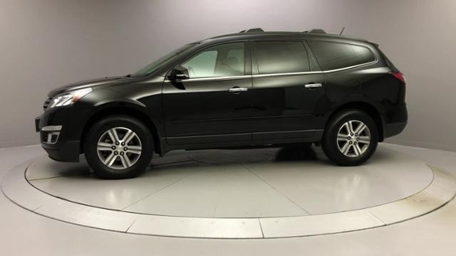 2017 Chevrolet Traverse AWD 4dr LT w/1LT, available for sale in Naugatuck, Connecticut | J&M Automotive Sls&Svc LLC. Naugatuck, Connecticut 2017 Chevrolet Traverse AWD 4dr LT w/1LT, available for sale in Naugatuck, Connecticut | J&M Automotive Sls&Svc LLC. Naugatuck, Connecticut