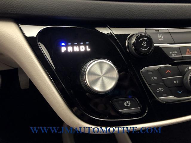 2017 Chrysler Pacifica Touring FWD, available for sale in Naugatuck, Connecticut | J&M Automotive Sls&Svc LLC. Naugatuck, Connecticut 2017 Chrysler Pacifica Touring FWD, available for sale in Naugatuck, Connecticut | J&M Automotive Sls&Svc LLC. Naugatuck, Connecticut