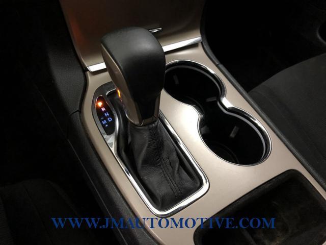 2016 Jeep Grand Cherokee 4WD 4dr Laredo, available for sale in Naugatuck, Connecticut | J&M Automotive Sls&Svc LLC. Naugatuck, Connecticut 2016 Jeep Grand Cherokee 4WD 4dr Laredo, available for sale in Naugatuck, Connecticut | J&M Automotive Sls&Svc LLC. Naugatuck, Connecticut