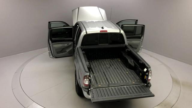 2014 Toyota Tacoma 4WD Double Cab V6 AT, available for sale in Naugatuck, Connecticut | J&M Automotive Sls&Svc LLC. Naugatuck, Connecticut 2014 Toyota Tacoma 4WD Double Cab V6 AT, available for sale in Naugatuck, Connecticut | J&M Automotive Sls&Svc LLC. Naugatuck, Connecticut