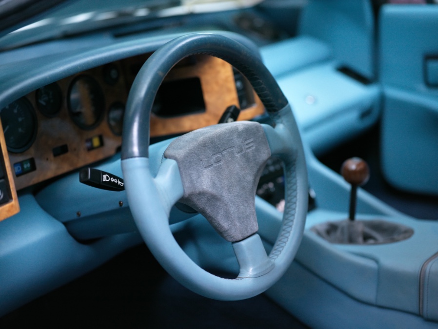 1988 Lotus Esprit Trubo Commemorative Edition, available for sale in North Salem, New York | Meccanic Shop North Inc. North Salem, New York 1988 Lotus Esprit Trubo Commemorative Edition, available for sale in North Salem, New York | Meccanic Shop North Inc. North Salem, New York