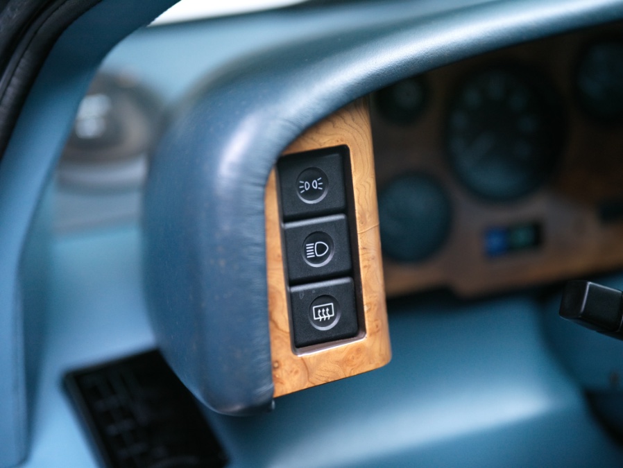 1988 Lotus Esprit Trubo Commemorative Edition, available for sale in North Salem, New York | Meccanic Shop North Inc. North Salem, New York 1988 Lotus Esprit Trubo Commemorative Edition, available for sale in North Salem, New York | Meccanic Shop North Inc. North Salem, New York