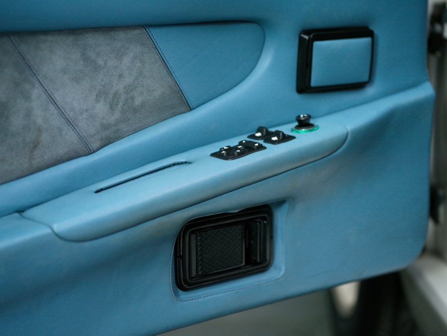 1988 Lotus Esprit Trubo Commemorative Edition, available for sale in North Salem, New York | Meccanic Shop North Inc. North Salem, New York 1988 Lotus Esprit Trubo Commemorative Edition, available for sale in North Salem, New York | Meccanic Shop North Inc. North Salem, New York