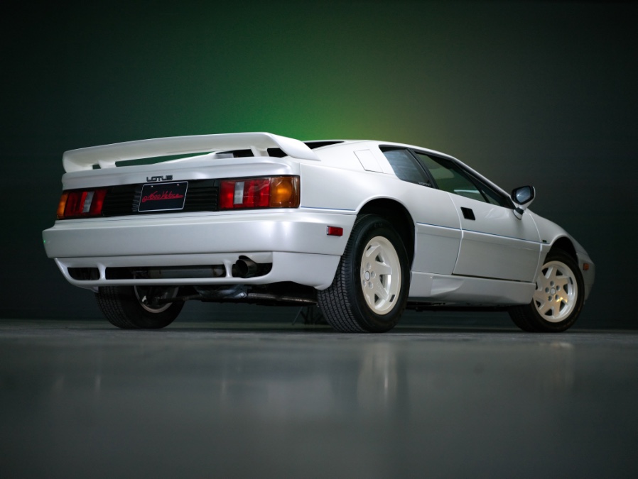 1988 Lotus Esprit Trubo Commemorative Edition, available for sale in North Salem, New York | Meccanic Shop North Inc. North Salem, New York 1988 Lotus Esprit Trubo Commemorative Edition, available for sale in North Salem, New York | Meccanic Shop North Inc. North Salem, New York