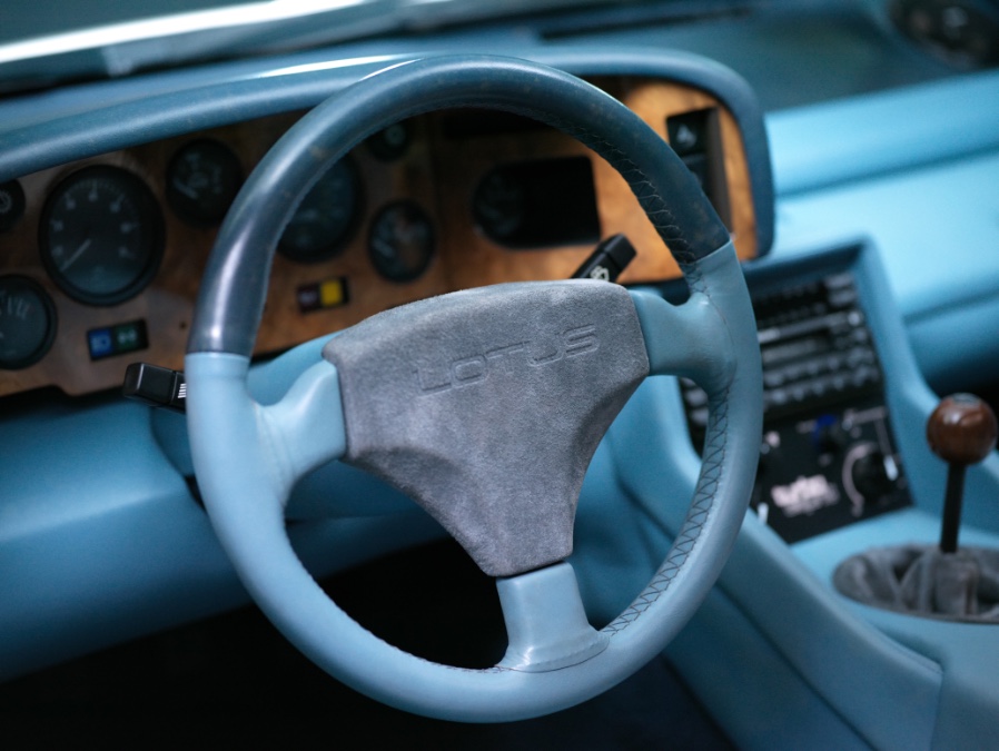1988 Lotus Esprit Trubo Commemorative Edition, available for sale in North Salem, New York | Meccanic Shop North Inc. North Salem, New York 1988 Lotus Esprit Trubo Commemorative Edition, available for sale in North Salem, New York | Meccanic Shop North Inc. North Salem, New York