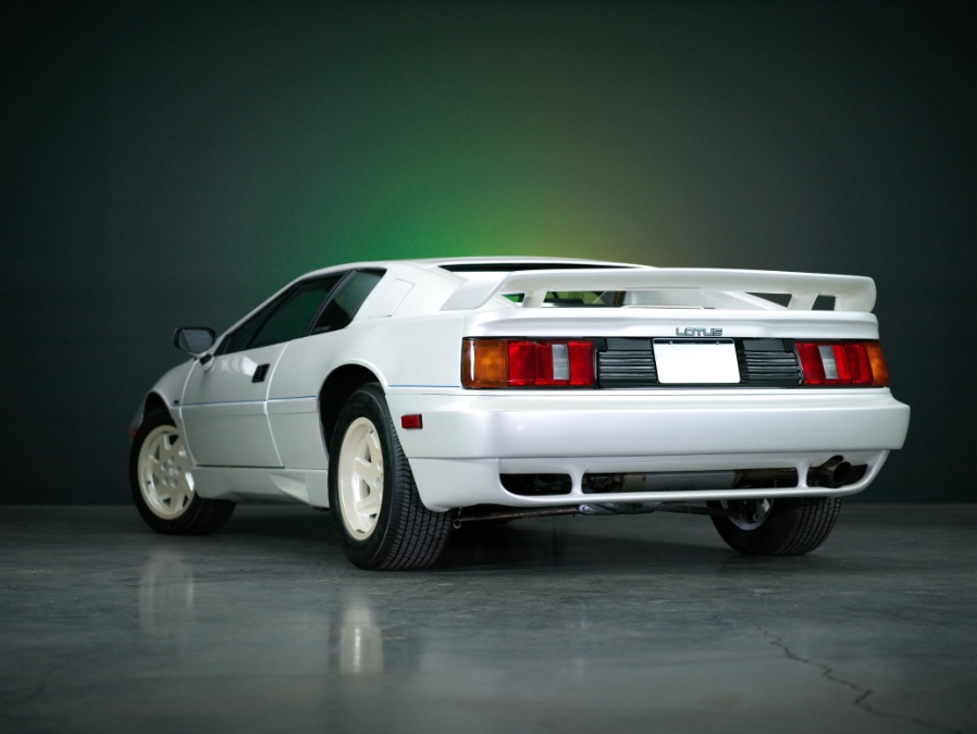 1988 Lotus Esprit Trubo Commemorative Edition, available for sale in North Salem, New York | Meccanic Shop North Inc. North Salem, New York 1988 Lotus Esprit Trubo Commemorative Edition, available for sale in North Salem, New York | Meccanic Shop North Inc. North Salem, New York