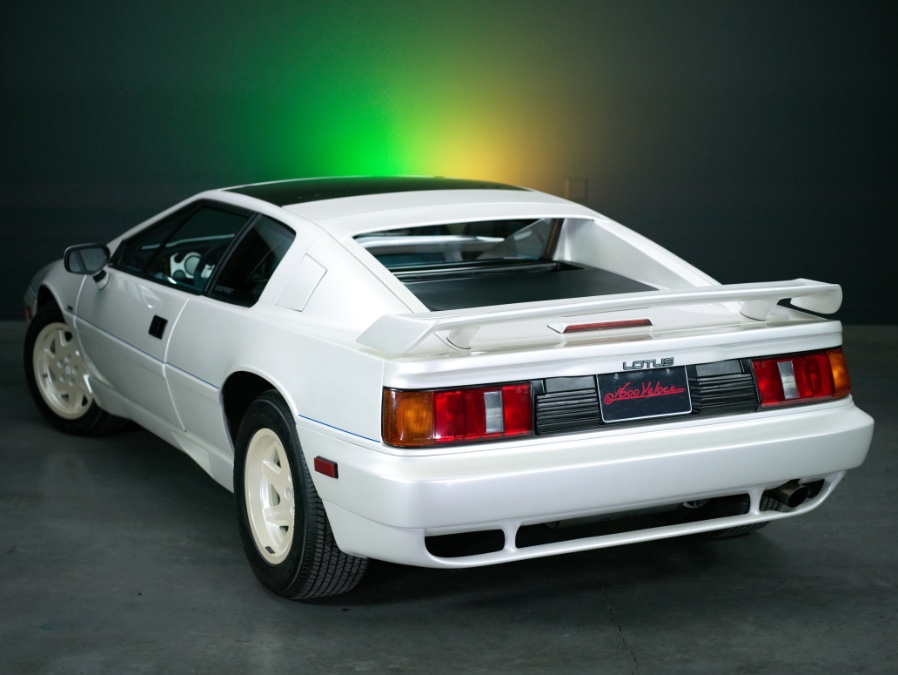 1988 Lotus Esprit Trubo Commemorative Edition, available for sale in North Salem, New York | Meccanic Shop North Inc. North Salem, New York 1988 Lotus Esprit Trubo Commemorative Edition, available for sale in North Salem, New York | Meccanic Shop North Inc. North Salem, New York