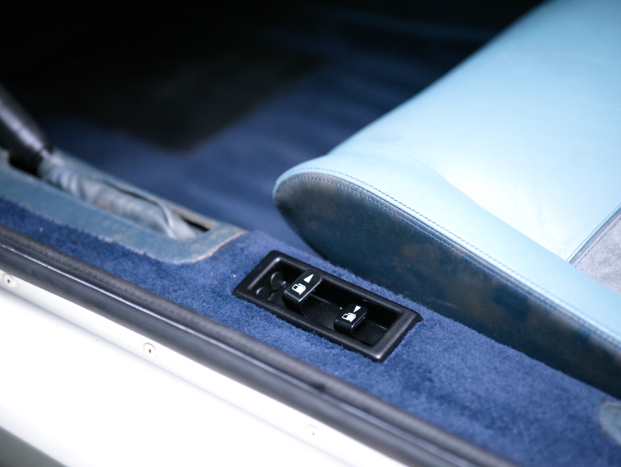 1988 Lotus Esprit Trubo Commemorative Edition, available for sale in North Salem, New York | Meccanic Shop North Inc. North Salem, New York 1988 Lotus Esprit Trubo Commemorative Edition, available for sale in North Salem, New York | Meccanic Shop North Inc. North Salem, New York