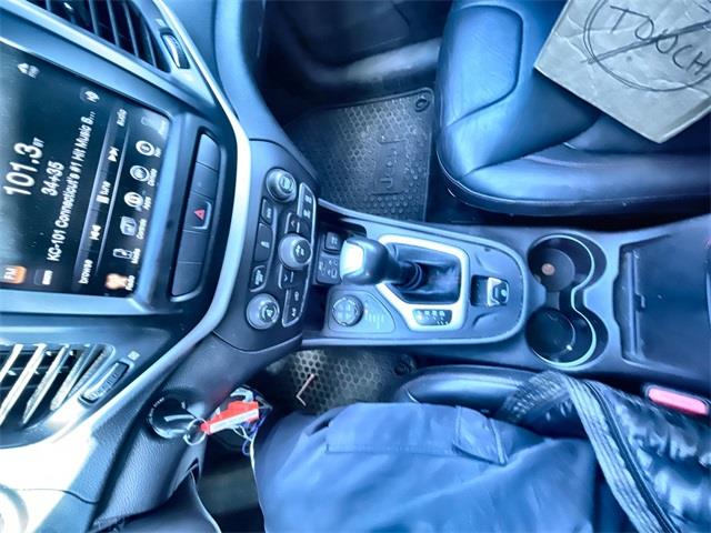 2014 Jeep Cherokee Trailhawk, available for sale in Stratford, Connecticut | Wiz Leasing Inc. Stratford, Connecticut 2014 Jeep Cherokee Trailhawk, available for sale in Stratford, Connecticut | Wiz Leasing Inc. Stratford, Connecticut