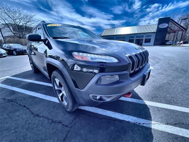 2014 Jeep Cherokee Trailhawk, available for sale in Stratford, Connecticut | Wiz Leasing Inc. Stratford, Connecticut 2014 Jeep Cherokee Trailhawk, available for sale in Stratford, Connecticut | Wiz Leasing Inc. Stratford, Connecticut