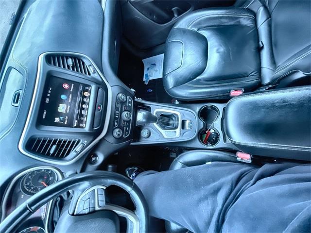 Used Jeep Cherokee Limited 2015 | Wiz Leasing Inc. Stratford, Connecticut Used Jeep Cherokee Limited 2015 | Wiz Leasing Inc. Stratford, Connecticut