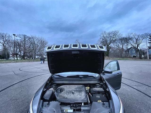 Used Jeep Cherokee Limited 2015 | Wiz Leasing Inc. Stratford, Connecticut Used Jeep Cherokee Limited 2015 | Wiz Leasing Inc. Stratford, Connecticut
