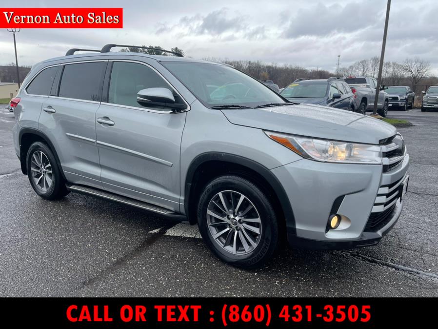 2017 Toyota Highlander XLE V6 AWD (Natl), available for sale in Manchester, Connecticut | Vernon Auto Sale & Service. Manchester, Connecticut 2017 Toyota Highlander XLE V6 AWD (Natl), available for sale in Manchester, Connecticut | Vernon Auto Sale & Service. Manchester, Connecticut
