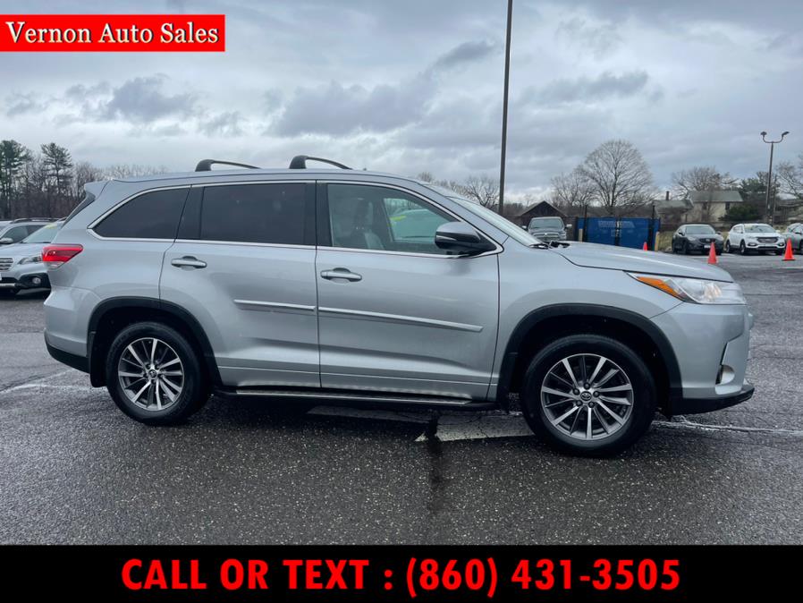 2017 Toyota Highlander XLE V6 AWD (Natl), available for sale in Manchester, Connecticut | Vernon Auto Sale & Service. Manchester, Connecticut 2017 Toyota Highlander XLE V6 AWD (Natl), available for sale in Manchester, Connecticut | Vernon Auto Sale & Service. Manchester, Connecticut