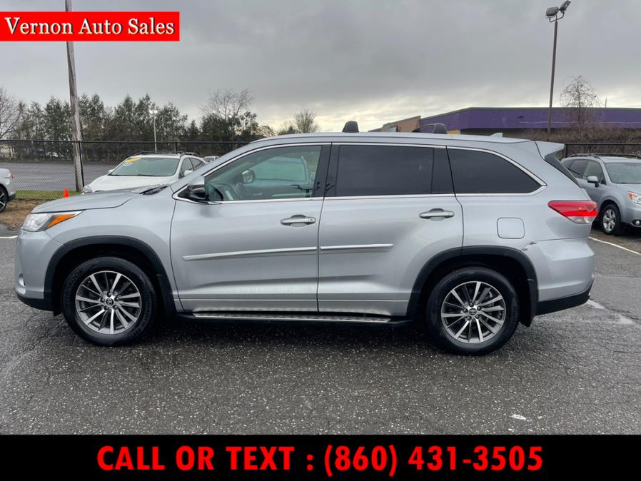 2017 Toyota Highlander XLE V6 AWD (Natl), available for sale in Manchester, Connecticut | Vernon Auto Sale & Service. Manchester, Connecticut 2017 Toyota Highlander XLE V6 AWD (Natl), available for sale in Manchester, Connecticut | Vernon Auto Sale & Service. Manchester, Connecticut