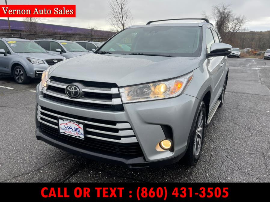 Used Toyota Highlander XLE V6 AWD (Natl) 2017 | Vernon Auto Sale & Service. Manchester, Connecticut