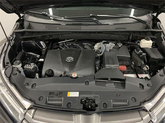 Used Toyota Highlander XLE 2019 | Eastchester Motor Cars. Bronx, New York Used Toyota Highlander XLE 2019 | Eastchester Motor Cars. Bronx, New York