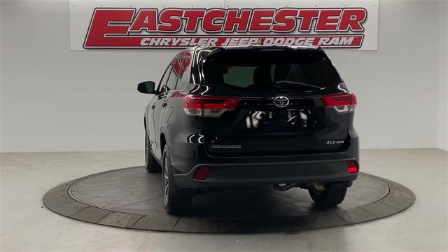 Used Toyota Highlander XLE 2019 | Eastchester Motor Cars. Bronx, New York Used Toyota Highlander XLE 2019 | Eastchester Motor Cars. Bronx, New York