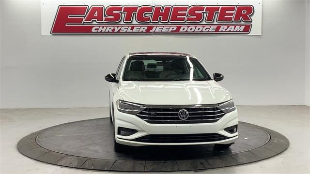Used Volkswagen Jetta R-Line 2019 | Eastchester Motor Cars. Bronx, New York Used Volkswagen Jetta R-Line 2019 | Eastchester Motor Cars. Bronx, New York