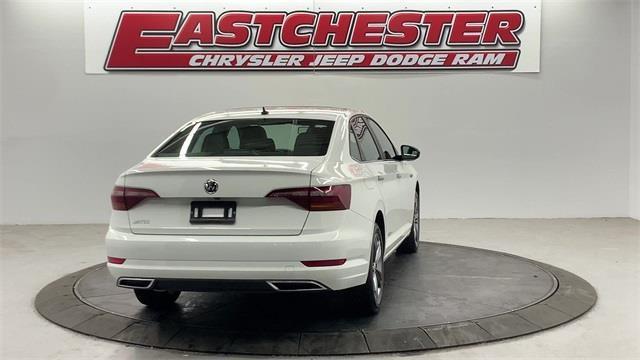 Used Volkswagen Jetta R-Line 2019 | Eastchester Motor Cars. Bronx, New York Used Volkswagen Jetta R-Line 2019 | Eastchester Motor Cars. Bronx, New York