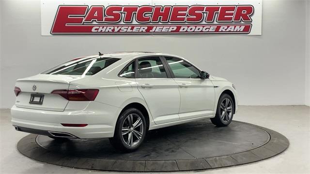 Used Volkswagen Jetta R-Line 2019 | Eastchester Motor Cars. Bronx, New York Used Volkswagen Jetta R-Line 2019 | Eastchester Motor Cars. Bronx, New York
