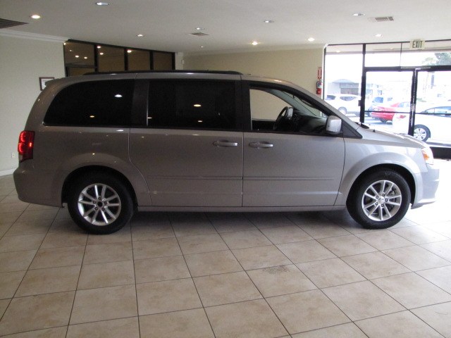 2016 Dodge Grand Caravan 4dr Wgn SXT, available for sale in Placentia, California | Auto Network Group Inc. Placentia, California 2016 Dodge Grand Caravan 4dr Wgn SXT, available for sale in Placentia, California | Auto Network Group Inc. Placentia, California