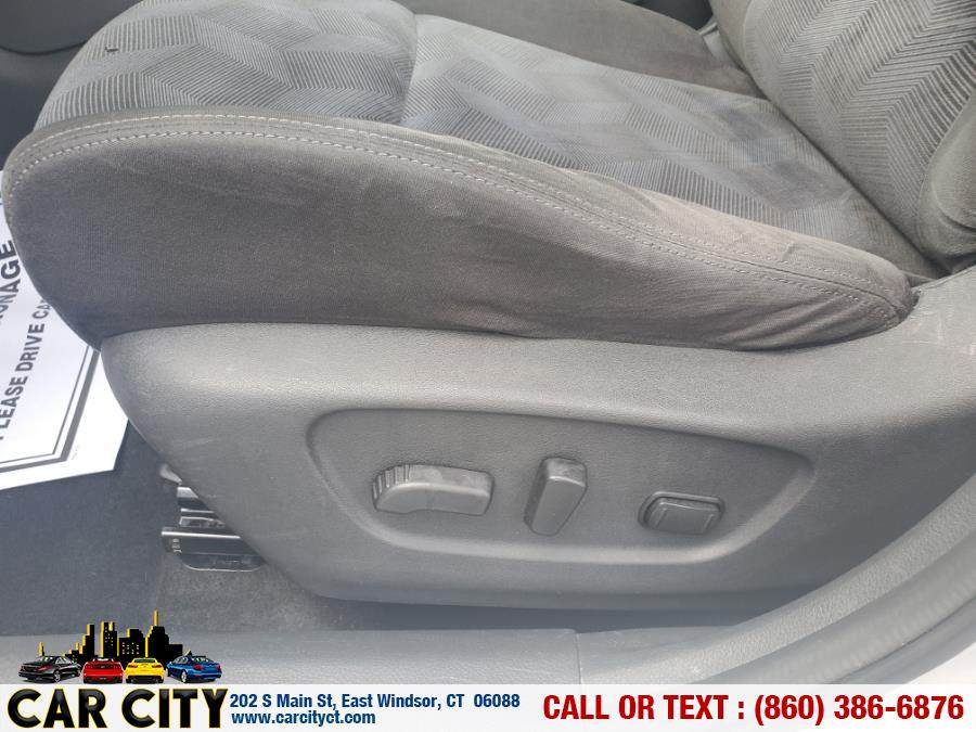 Used Nissan Rogue AWD 4dr S 2015 | Car City LLC. East Windsor, Connecticut Used Nissan Rogue AWD 4dr S 2015 | Car City LLC. East Windsor, Connecticut