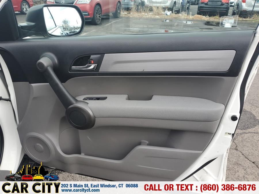 2011 Honda CR-V 4WD 5dr LX, available for sale in East Windsor, Connecticut | Car City LLC. East Windsor, Connecticut 2011 Honda CR-V 4WD 5dr LX, available for sale in East Windsor, Connecticut | Car City LLC. East Windsor, Connecticut