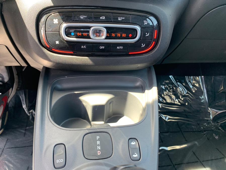 Used smart fortwo electric drive prime cabriolet 2018 | Green Light Auto Wholesale. Daly City, California Used smart fortwo electric drive prime cabriolet 2018 | Green Light Auto Wholesale. Daly City, California