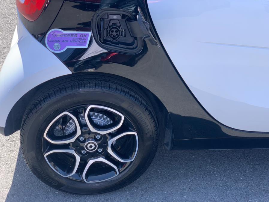 Used smart fortwo electric drive prime cabriolet 2018 | Green Light Auto Wholesale. Daly City, California Used smart fortwo electric drive prime cabriolet 2018 | Green Light Auto Wholesale. Daly City, California