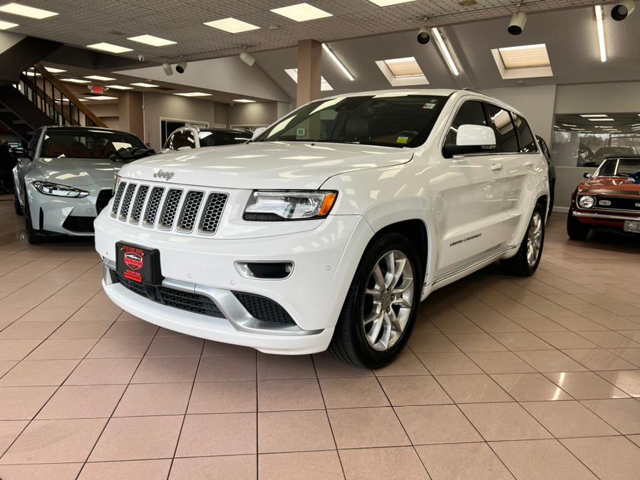 Used Jeep Grand Cherokee 4WD 4dr Summit 2016 | Power Motors East. Massapequa Park, New York Used Jeep Grand Cherokee 4WD 4dr Summit 2016 | Power Motors East. Massapequa Park, New York